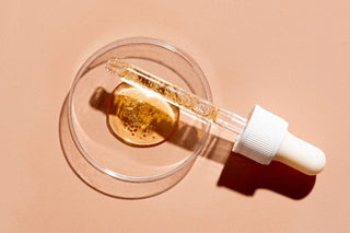 Ce este retinalul? Ghid simplu despre derivatul de retinol și cum funcționează