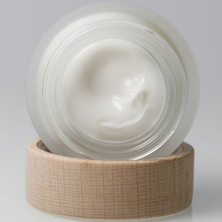 REGENERATING NIGHT CREAM - Crema Regeneranta De Noapte Cu Acid Hialuronic Si Extract De Perilla - skinseen.ro