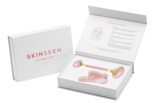 ROSE QUARTZ SET - Set Masaj Facial Roller Si Piatra Gua Sha Din Quartz - skinseen.ro
