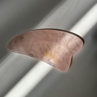GUA SHA - Piatra Naturala Gua Sha Din Quartz Roz - skinseen.ro